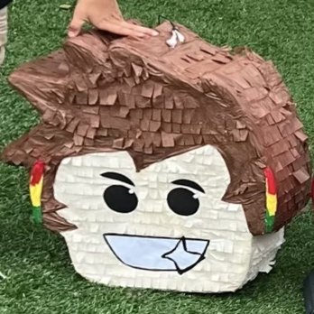Jocely's Pinata's and More - Custom made Roblox character. Kids loved it! Thank you Jocelyn - Party Equipment Rentals Near Me - Bellflower, California