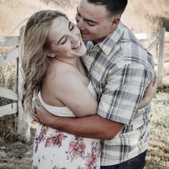 Emily Homfeld Photography - Engagement Session - Session Photography Near Me Emily Homfeld Photography - Engagement Session - Session Photography Near Me