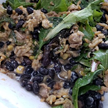 Salsa Verde Restaurant - Salsa verde pork salad. Looks like it's already been regurgitated. Disgusting! - Mexican Near Me - Tucson, Arizona