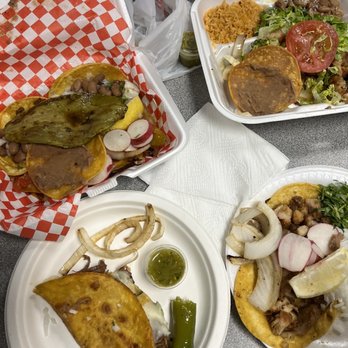 Tacos El Vaquero - a variety of tacos dishes - Food Trucks Near Me - Castaic, California Tacos El Vaquero - a variety of tacos dishes - Food Trucks Near Me - Castaic, California