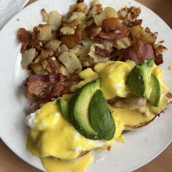 Country Kitchen - Eggs Avocado and Bacon Benedict - Breakfast & Brunch Near Me - Long Beach, California