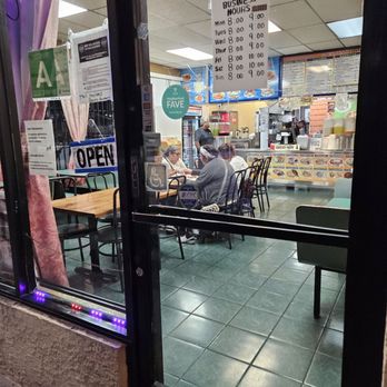 El Taco Llama - Their hours Jan 2026 - Mexican Near Me - Arleta, California
