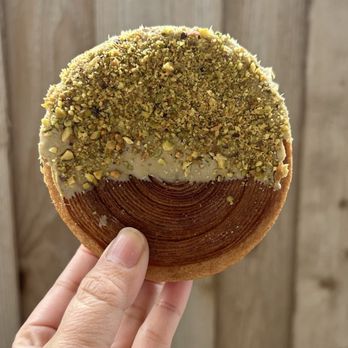 Pan Pa' Vos - Pistachio croissant roll - Bakeries Near Me - Dallas, Texas Pan Pa' Vos - Pistachio croissant roll - Bakeries Near Me - Dallas, Texas
