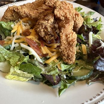 Red Heat Tavern - Honey Mustard Salad (no tomatoes/no onions) with crispy chicken - American Near Me - Milford, Massachusetts