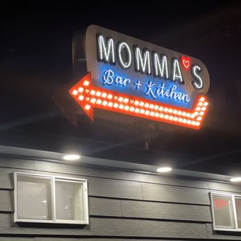 Momma's - Outside - Dive Bars Near Me - Memphis, Tennessee