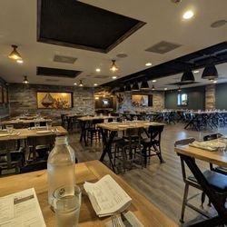 Jimmy's Famous Seafood - Inside