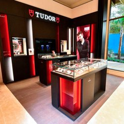 Lee Michaels Fine Jewelry - TUDOR watches for men and women at Lee Michaels Fine Jewelry store in San Antonio, Texas