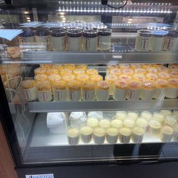 Lian Xing - Desserts Near Me - New York, New York