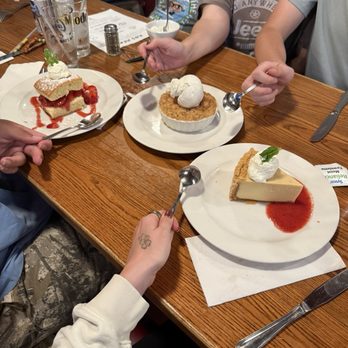 The Kill Devil Grill - Desserts - American Near Me - Kill Devil Hills, North Carolina