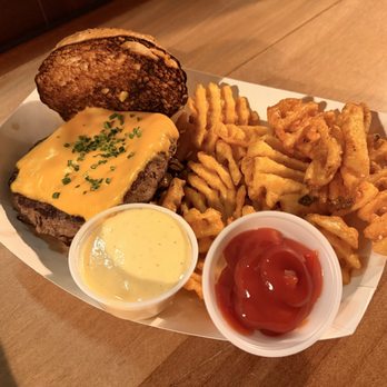 Barcar - Barcar burger - Sports Bars Near Me - Metairie, Louisiana