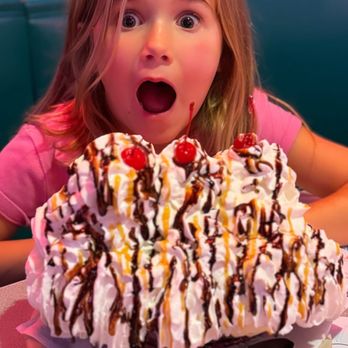 66 Diner - The banana split - Diners Near Me - Albuquerque, New Mexico