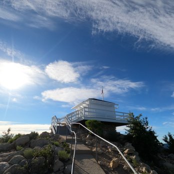 Vetter Mountain Lookout - Hiking Near Me - La Cañada Flintridge, California