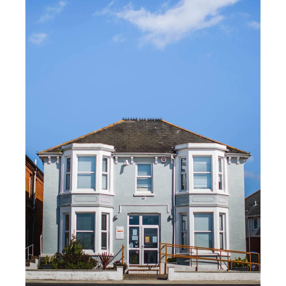 WEST STREET DENTAL CLINIC 215 West Street, Fareham, Hampshire, United