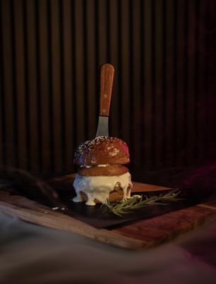 Elenas Estiatorio by null