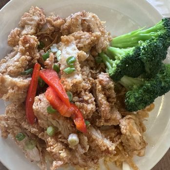 Farmsook Thai Kitchen - Crispy Tangy Chicken - Thai Near Me - Rockville, Maryland