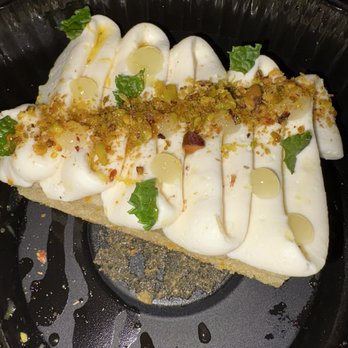 Coletta - Limoncello Olive Oil Cake 10/10 - Vegan Near Me - New York, New York