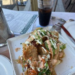Poke nachos