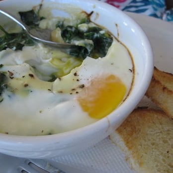 Cream Pot - Baked eggs with spinach and shrimp - Breakfast & Brunch Near Me - Honolulu, Hawaii