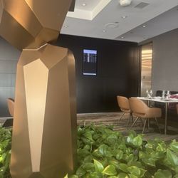 Air Canada Signature Suite - Art structure