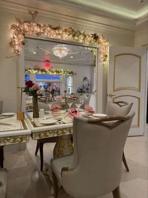 Anaheim White House by null