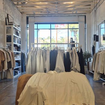 Buck Mason - Inside - Men's Clothing Near Me - Los Angeles, California Buck Mason - Inside - Men's Clothing Near Me - Los Angeles, California