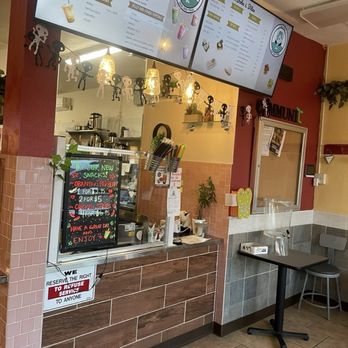 T Boba & Bites - Front counter where u order - Bubble Tea Near Me - Fresno, California