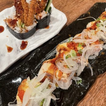 Bashamichi Sushi and Bar - R4. Spider Roll (top) R19. Tuna Favor Roll (bottom) - Japanese Near Me - Millbrae, California