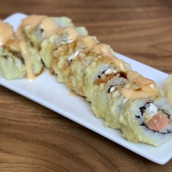 Momiji - Crunchy Seattle Roll ($7) from the Happy Hour menu - Japanese Near Me - Seattle, Washington
