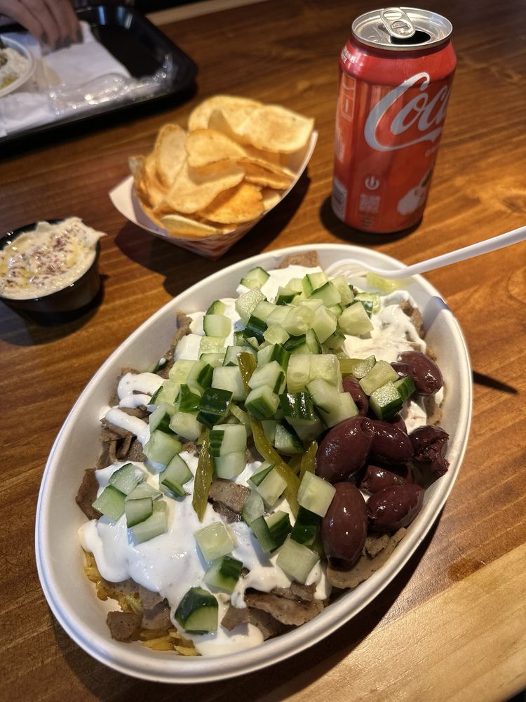 Tavo Mediterranean Grill Logo