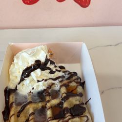 Berry & Batter - Waffle with maple syrup, chocolate and whipped cream