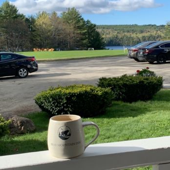 Bear Mountain Inn + Barn - Bed & Breakfast Near Me - Waterford, Maine