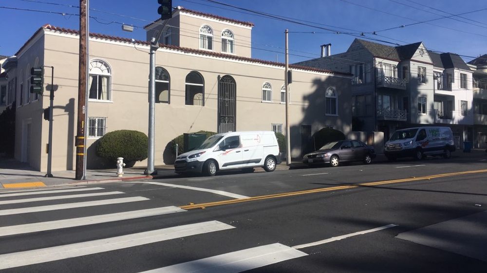 UHAUL TRUCK SHARE 24/7 AT FULTON AND 37TH AVE Updated September 2024