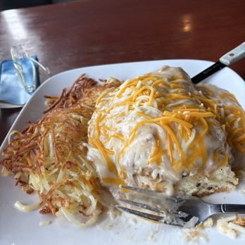Dave's of Milton - Country Benedict (Life Changing) - Bars Near Me - Milton, Washington