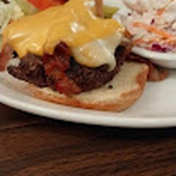 Max's Allegheny Tavern - Max's hamburger - German Near Me - Pittsburgh, Pennsylvania
