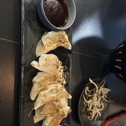 Tanaka Ramen & Izakaya - Pork Gyoza (6 Pieces)