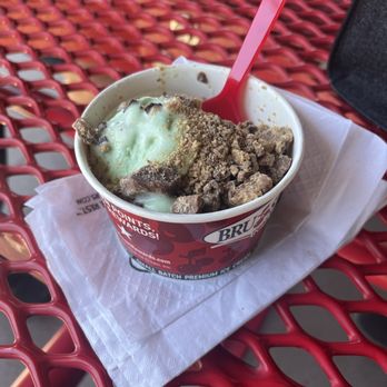 Bruster's Real Ice Cream - Vegan mint with Reese's - Desserts Near Me - Glendale, Arizona