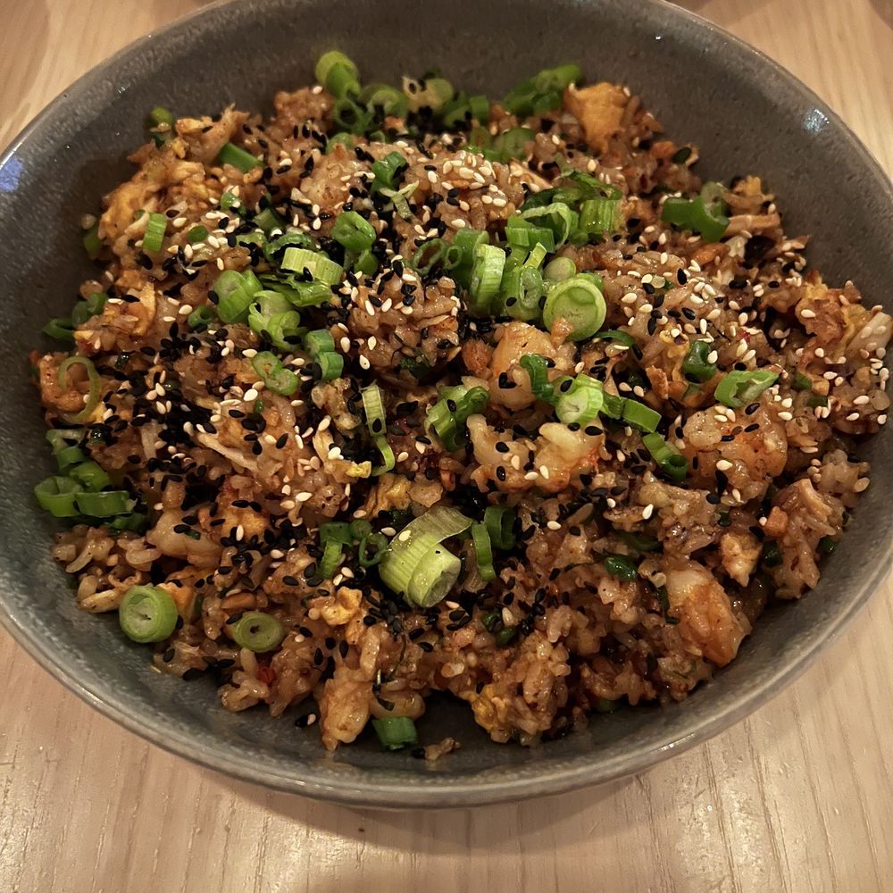 Graffiti Raw - Crab & Shrimp Fried Rice super good! - Seafood Near Me - Houston, Texas