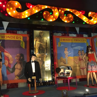 Showmen's Museum by null