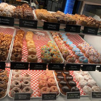The Dapper Doughnut - Desserts Near Me - Mississauga, Ontario The Dapper Doughnut - Desserts Near Me - Mississauga, Ontario