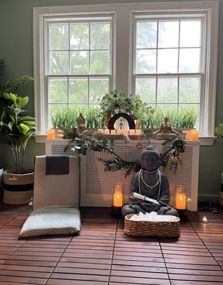 Crystal Healing Meditation Studio - Book your private or group meditation session in our crystal healing zen-den! Our meditation studio can fit up to 5 guests at a time. The room is charged with selenite crystals, which provide energy cleansing & healing. Invoke your senses in a space of natural tranquility -- meditative music, guided meditations, nature sounds, healing selenite & Himalayan salt lighting, and live greenery. Book your session today through the website!