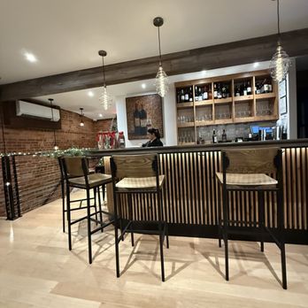 Lapluma Coffee & Wine - Upstairs bar - Coffee & Tea Near Me - Alexandria, Virginia