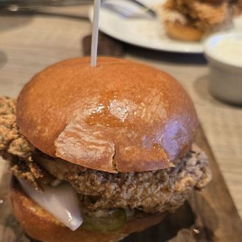 Range Kitchen & Tap - Chicken sliders - New American Near Me - Roseville, California