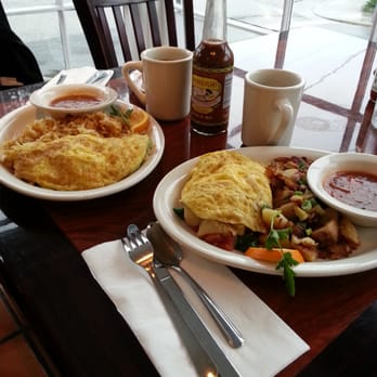 Avenue Cafe - Avocado and turkey omelette and an artichoke feta omelette. Mmm mmm - Cafes Near Me - Capitola, California Avenue Cafe - Avocado and turkey omelette and an artichoke feta omelette. Mmm mmm - Cafes Near Me - Capitola, California