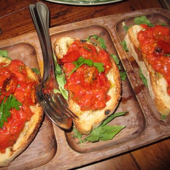 Piccola Cucina Uptown - Bruschetta di Pomodoro - Sicilian Near Me - New York, New York Piccola Cucina Uptown - Bruschetta di Pomodoro - Sicilian Near Me - New York, New York