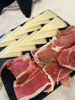 Las Tapas De Rosa by null
