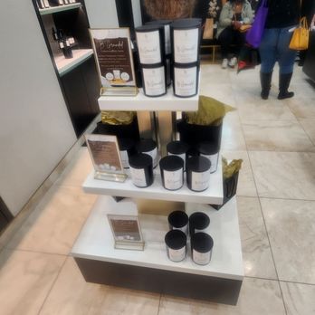 B Elevated Candle Bar - Candle Stores Near Me - Houston, Texas