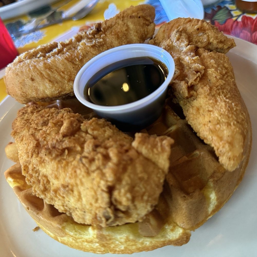 Elizabeth's Restaurant - Chicken and waffles - Southern Near Me - New Orleans, Louisiana Elizabeth's Restaurant - Chicken and waffles - Southern Near Me - New Orleans, Louisiana