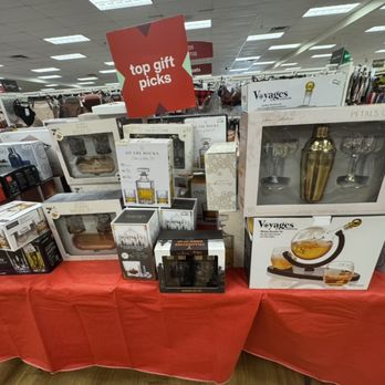TJ Maxx - Department Stores Near Me - Oxnard, California