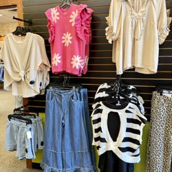 Shar's Consignment Boutique