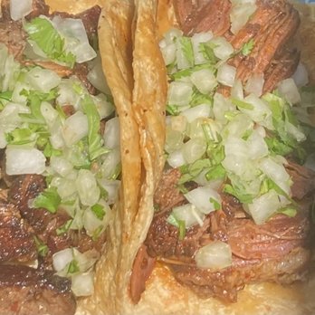 Rreal Tacos - Chamblee - LF:Asada Taco w/ marinated Flank steak. RT: Marinated Beef Barbacoa with Chiles & spices, 05.25.2023. - Tacos Near Me - Atlanta, Georgia